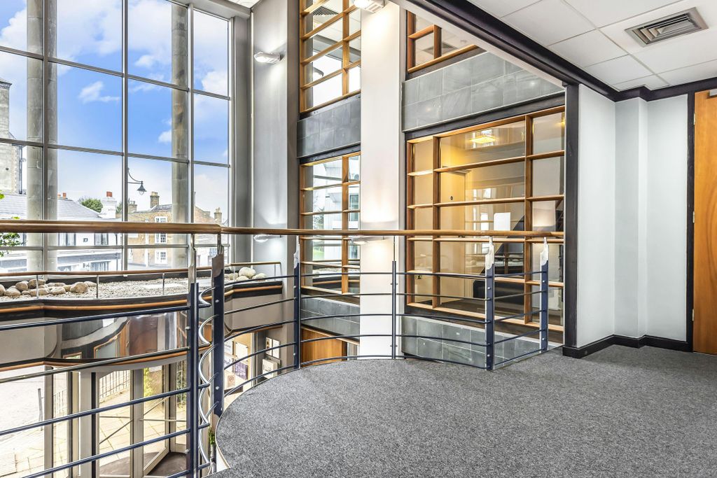 Property photo 3 of 8 452762 (5).Jpg