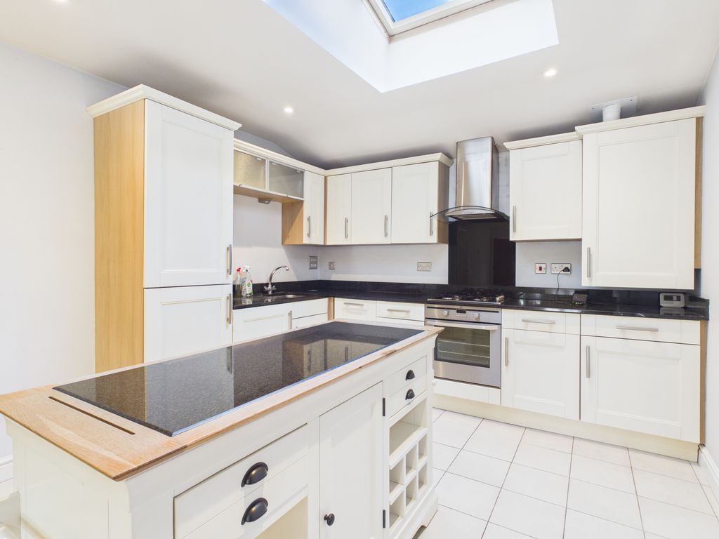 Property photo 2 of 17 Photo 9