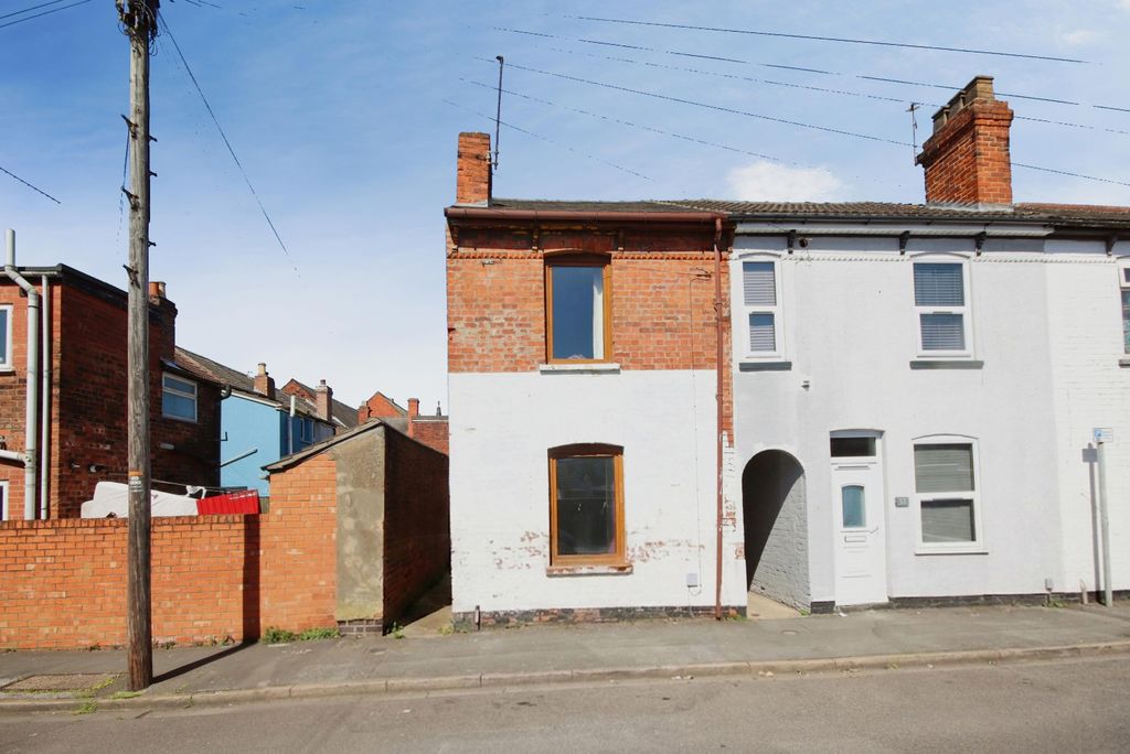 Property photo 1 of 12