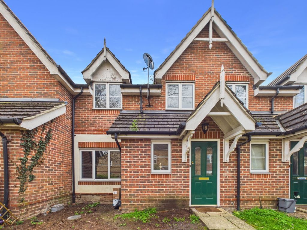 Property photo 1 of 6 Front