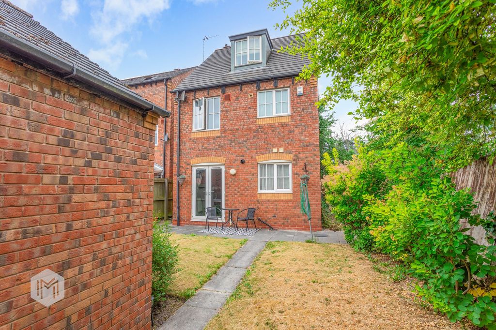 Property photo 1 of 27