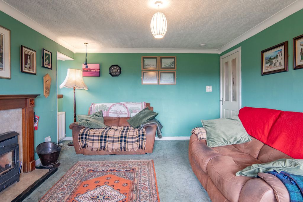 Property photo 3 of 50