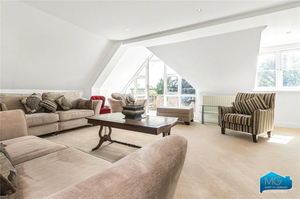 Property photo 1 of 18 Picture No. 08