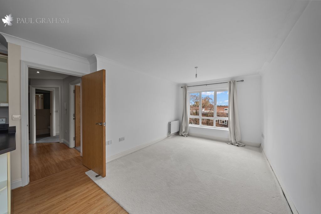 Property photo 2 of 14 Dsc01104