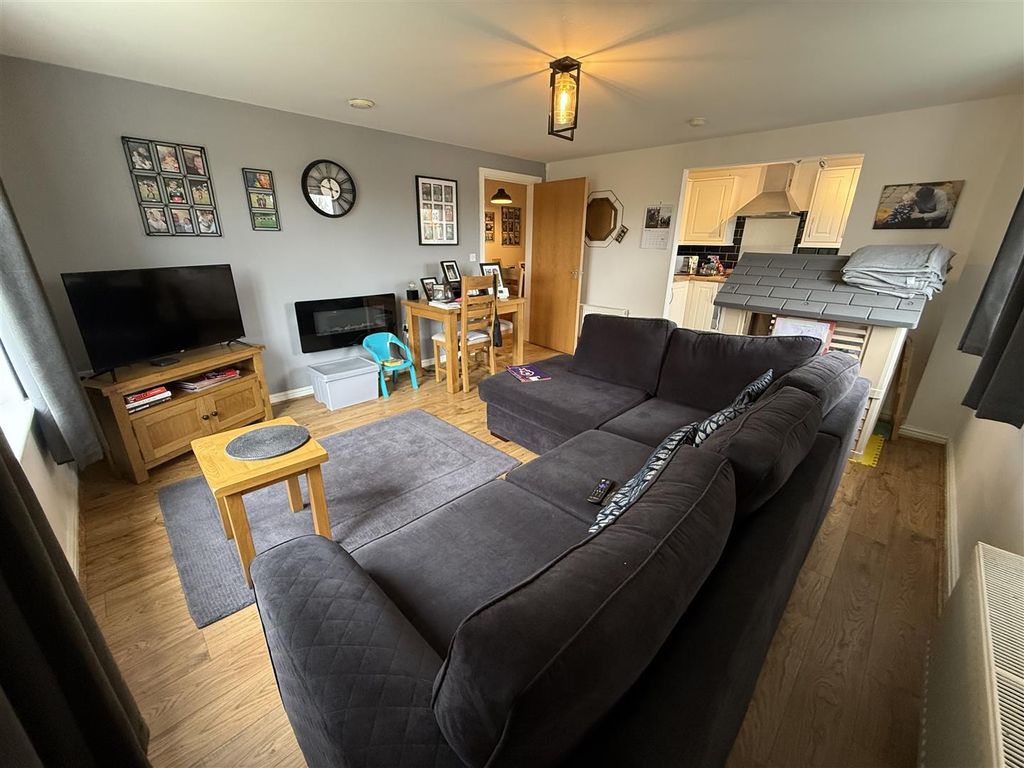 Property photo 2 of 28 Img_0307.Jpeg