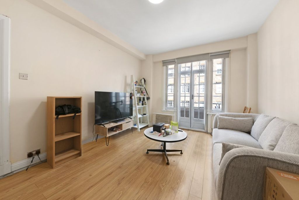 Property photo 1 of 2