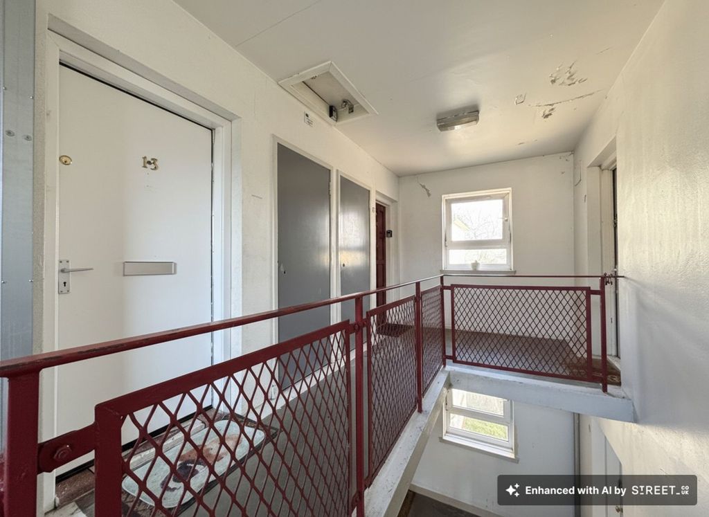 Property photo 2 of 17 Landing