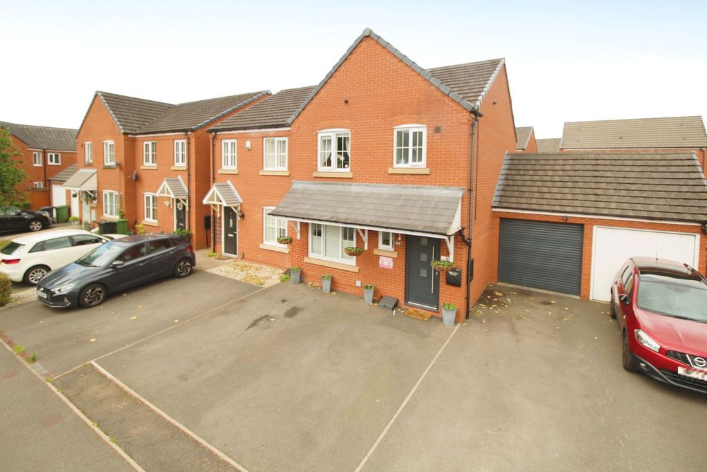 Property photo 3 of 24