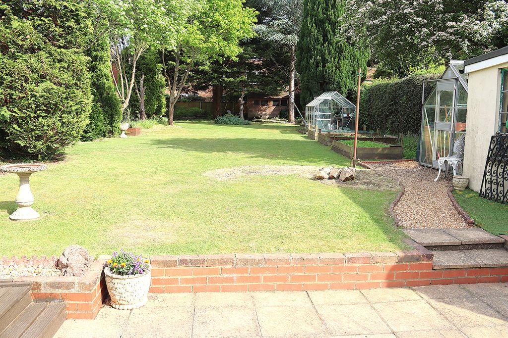 Property photo 2 of 19