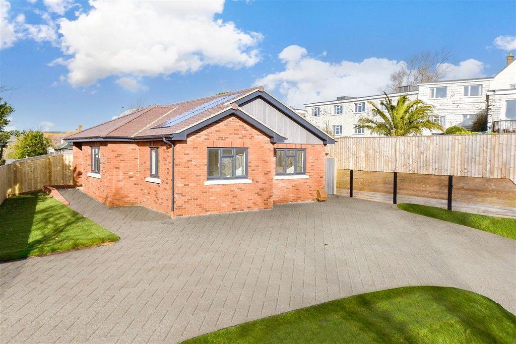 Property photo 1 of 19 Front