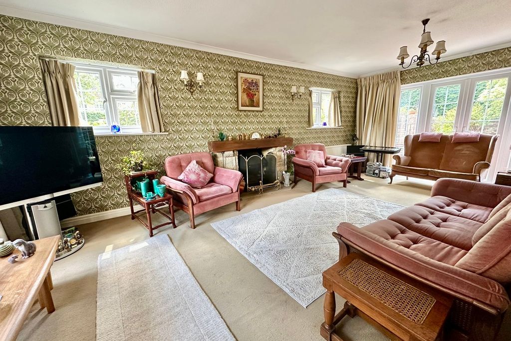 Property photo 3 of 26