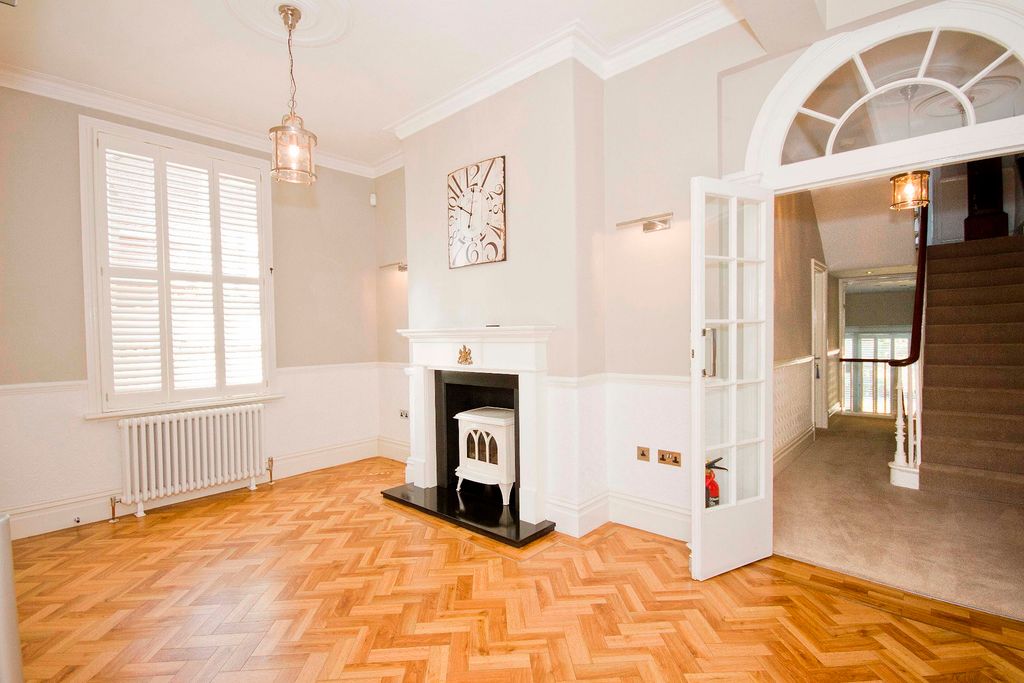 Additional image 6 of 5 bed detached house for salePaines Lane, Pinner Village HA5