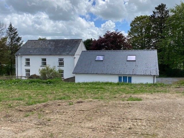 Property photo 2 of 44