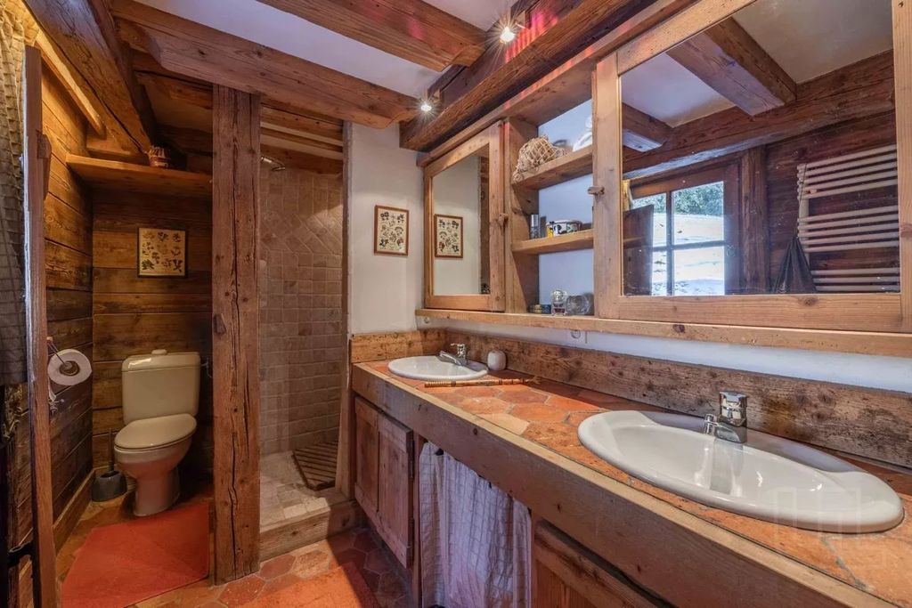 Property photo 3 of 36