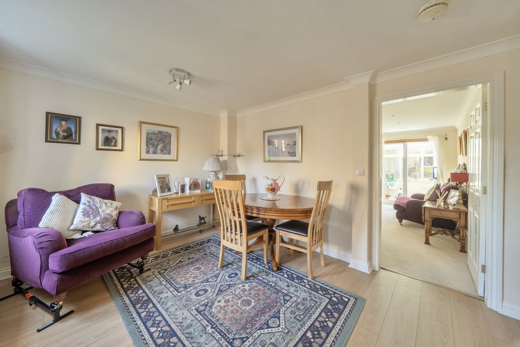 Property photo 3 of 24 1440566-12-69d529Cb9B6B2