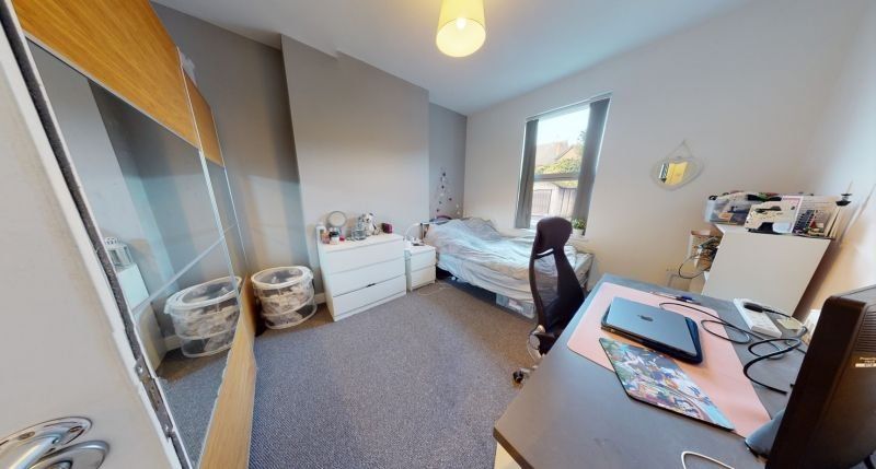 Property photo 3 of 10 Picture No. 02