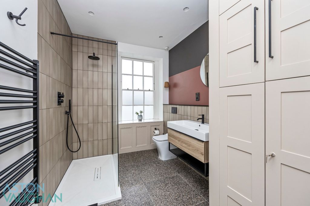 Property photo 2 of 15 4879121