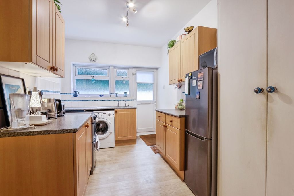 Property photo 3 of 17 Photo