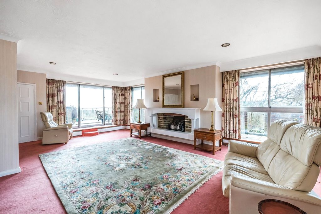 Property photo 2 of 19 Picture No. 59