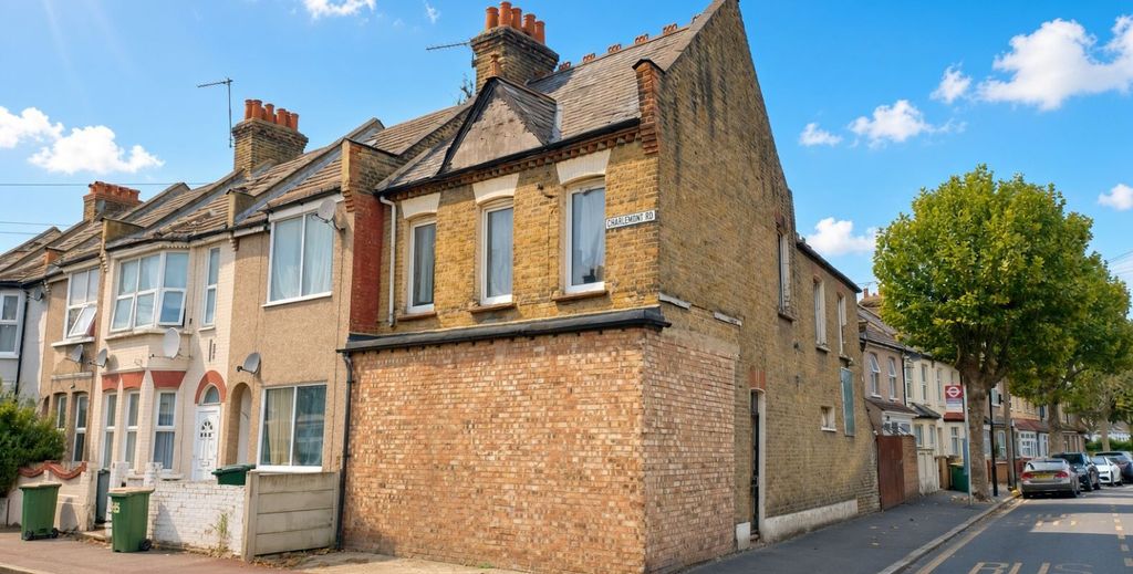 Property photo 1 of 6