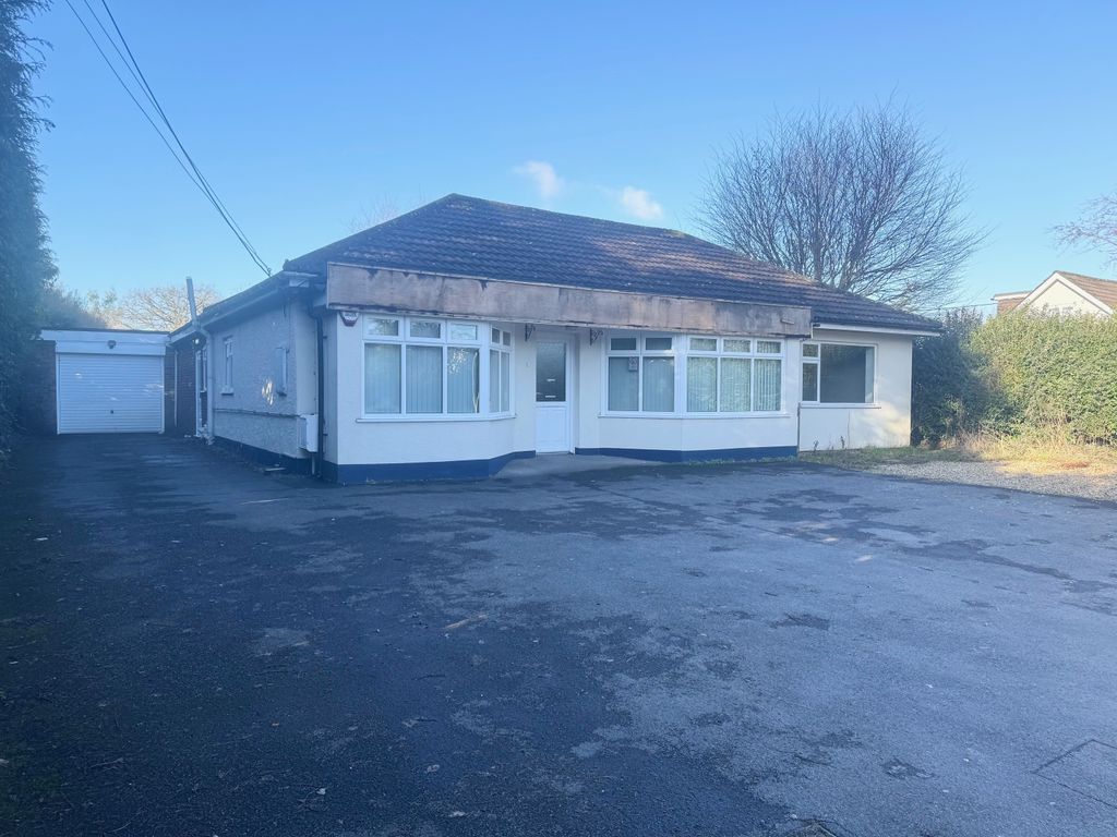 Property photo 2 of 6