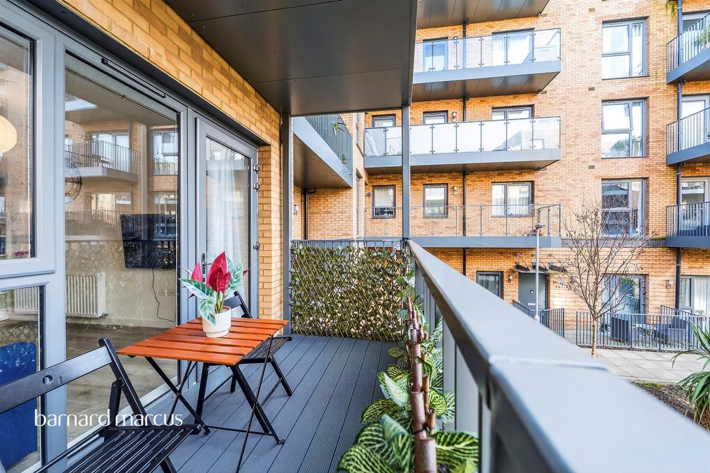 Property photo 3 of 10