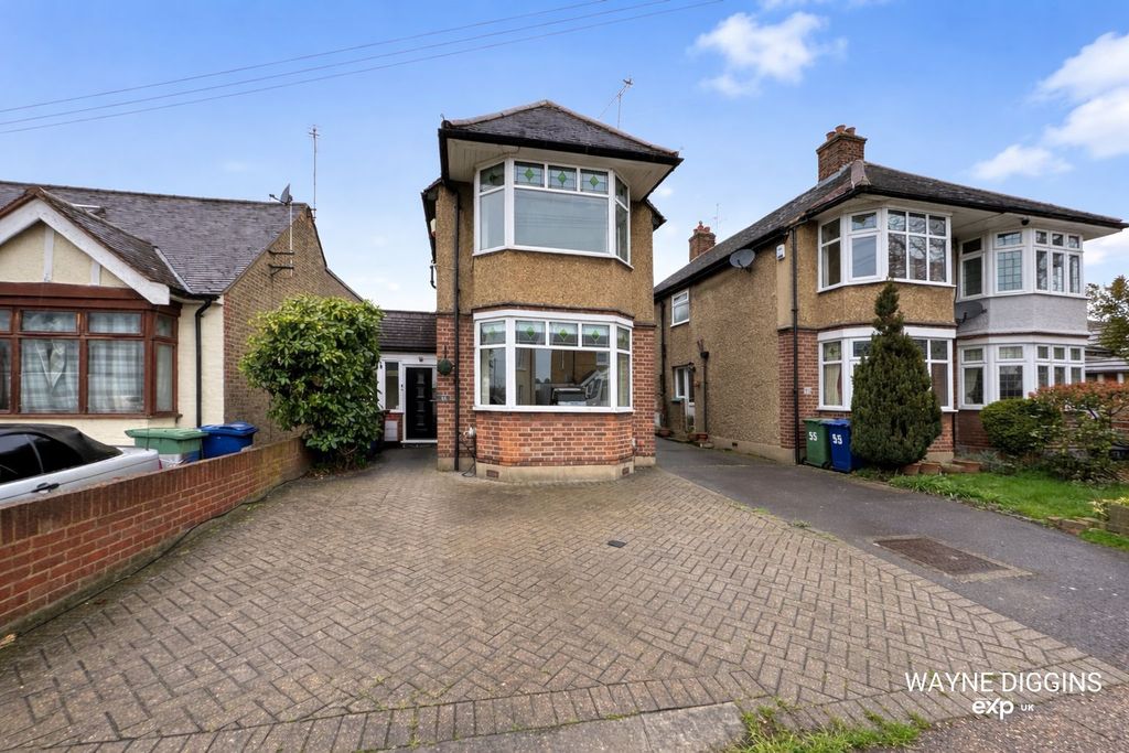 Property photo 1 of 26