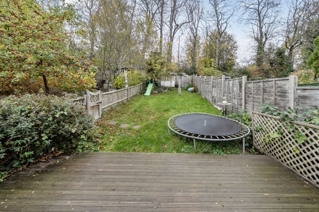 Property photo 3 of 19 1375766-18-6904c4...