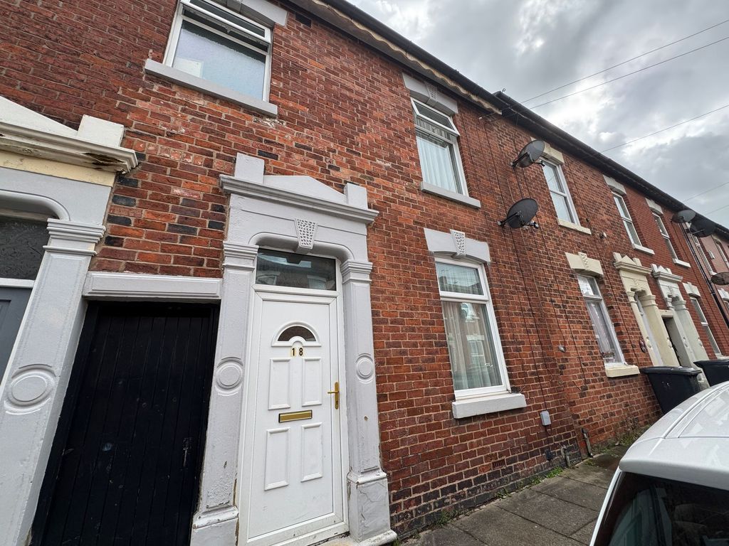 Property photo 1 of 12