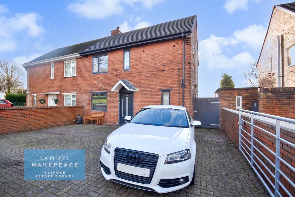 Property photo 1 of 22 Three Bedroom Semi Detached With Large Driveway And Far Reaching Views