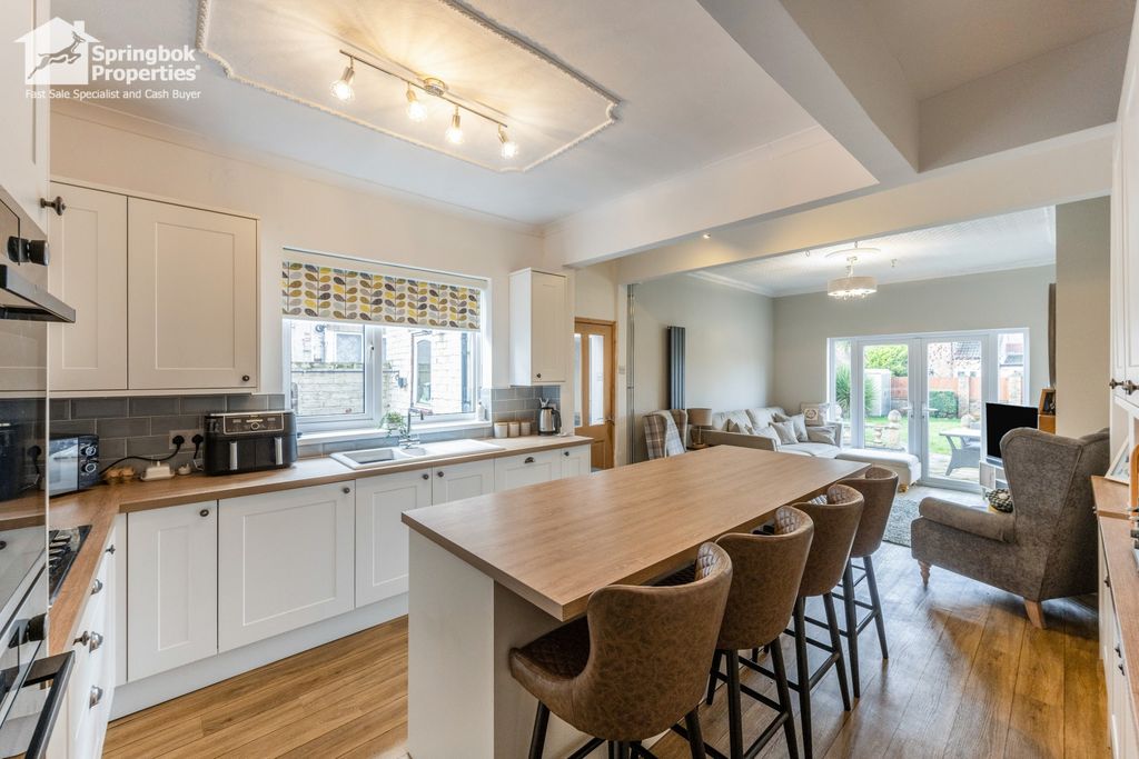 Property photo 2 of 18 Image 6