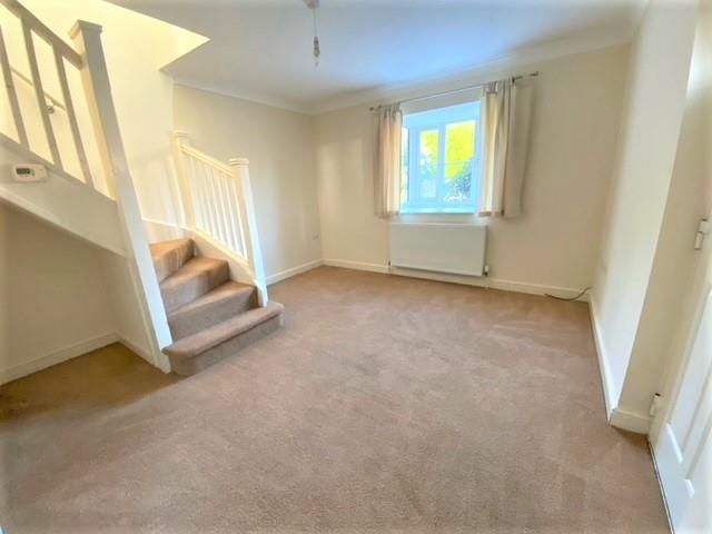 Property photo 2 of 7 Living Room