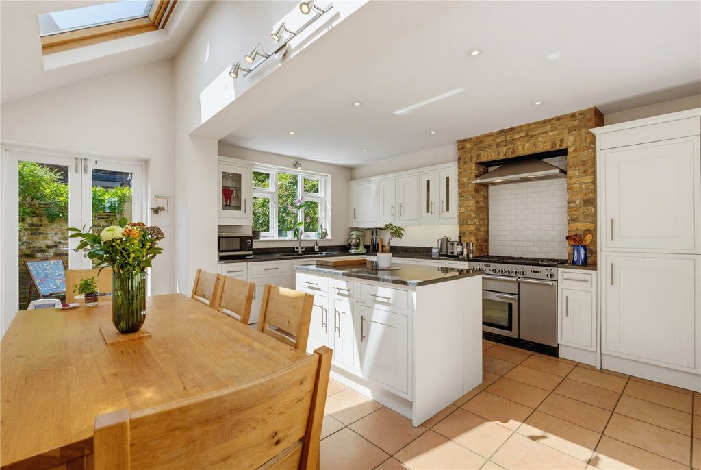 Property photo 1 of 14 Picture No. 18