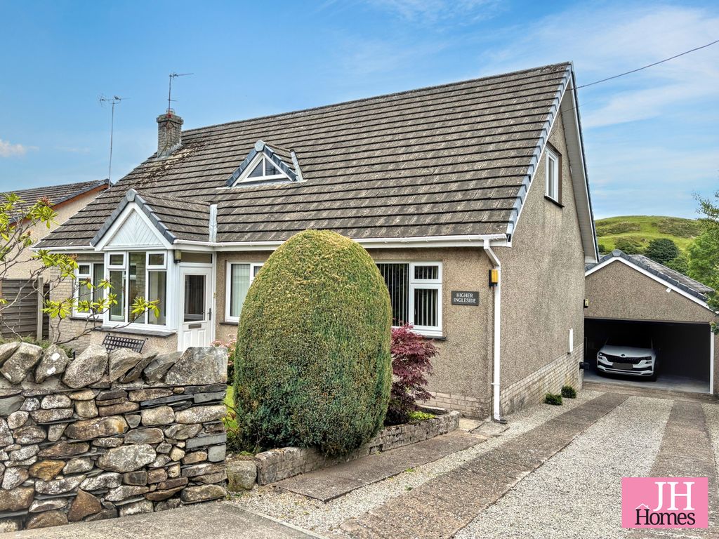 Property photo 1 of 30