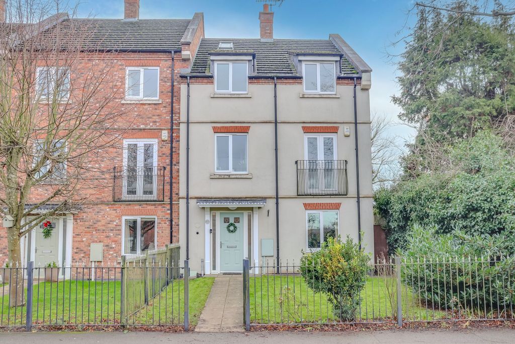 Property photo 1 of 23