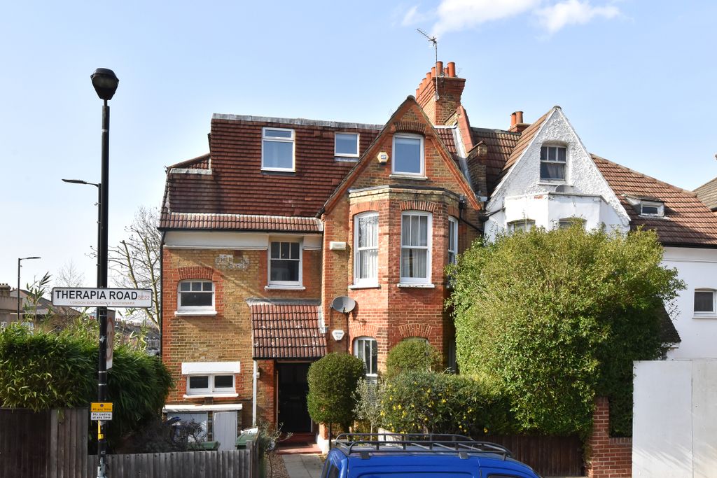 Property photo 1 of 6