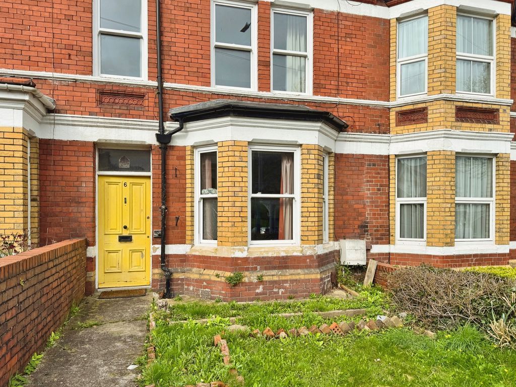 Property photo 3 of 32 Photo 4