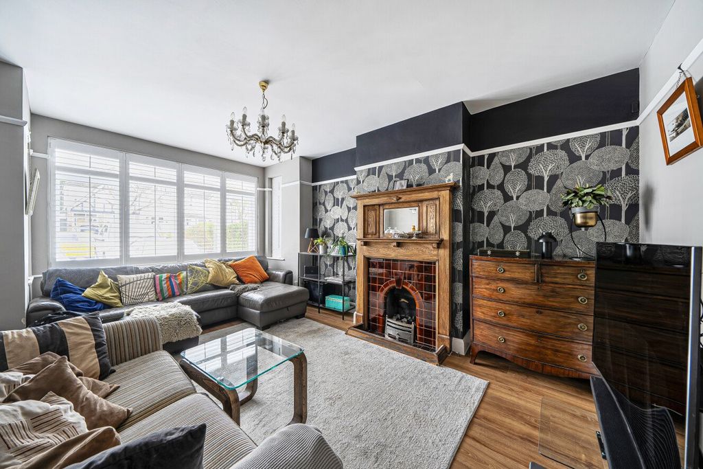 Property photo 3 of 18 Picture No. 22