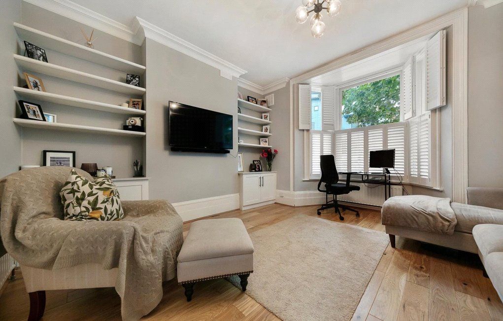 Property photo 2 of 21 Picture No. 12