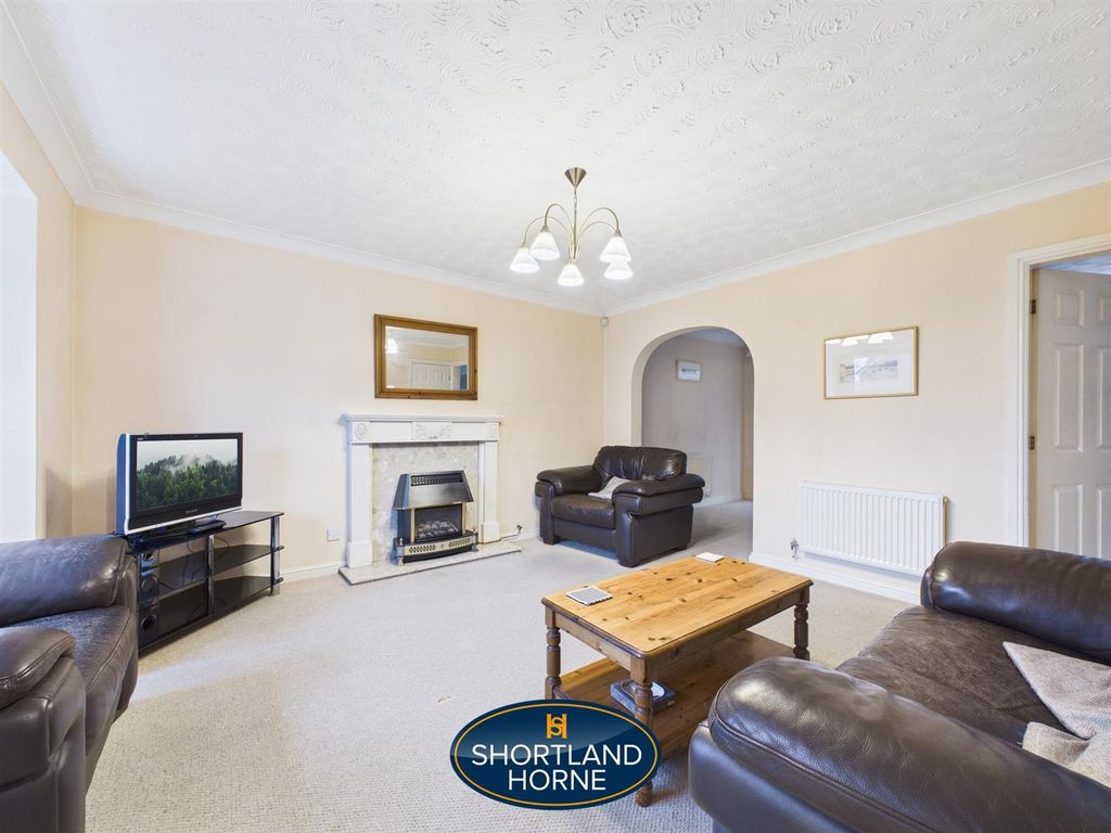 Property photo 3 of 24 Cam04377G0-Pr0105-Still001.Jpg