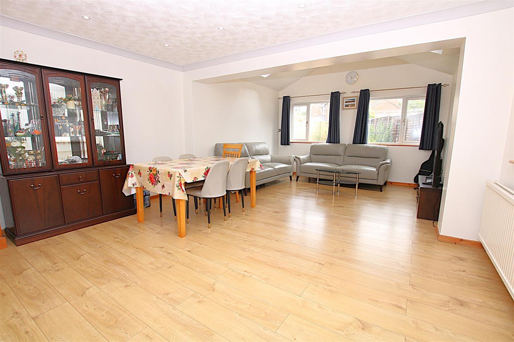 Property photo 2 of 14 Img_1232.Jpg