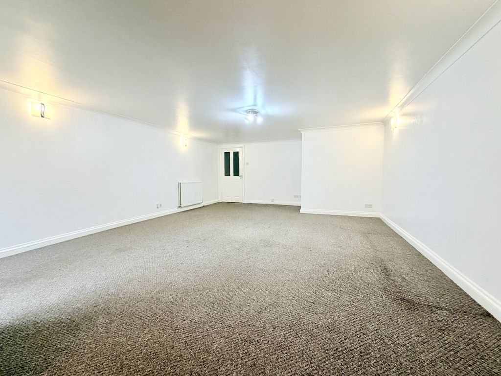 Property photo 2 of 14 Img_9435