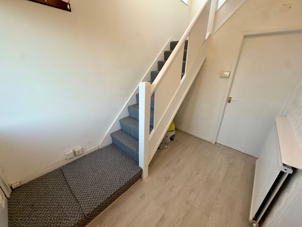 Property photo 3 of 22 Hallway