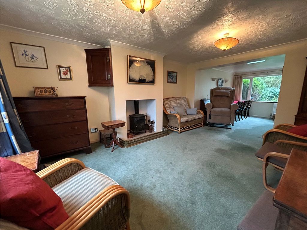 Property photo 3 of 18 Picture No. 12