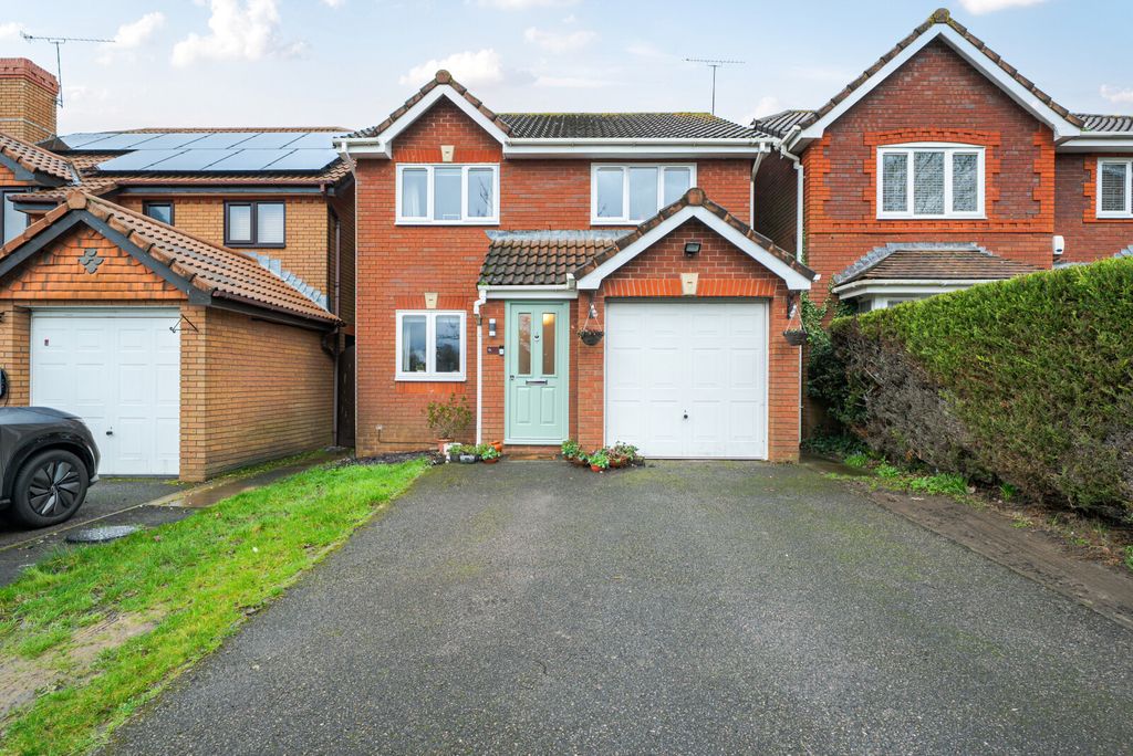 Property photo 1 of 18 1409806-1-698Dce7...