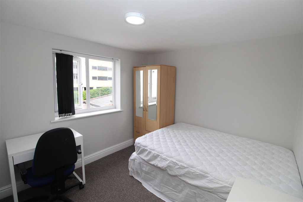 Property photo 1 of 14 1Mzztcio4Uc8Rksh37Tfpw.Jpg