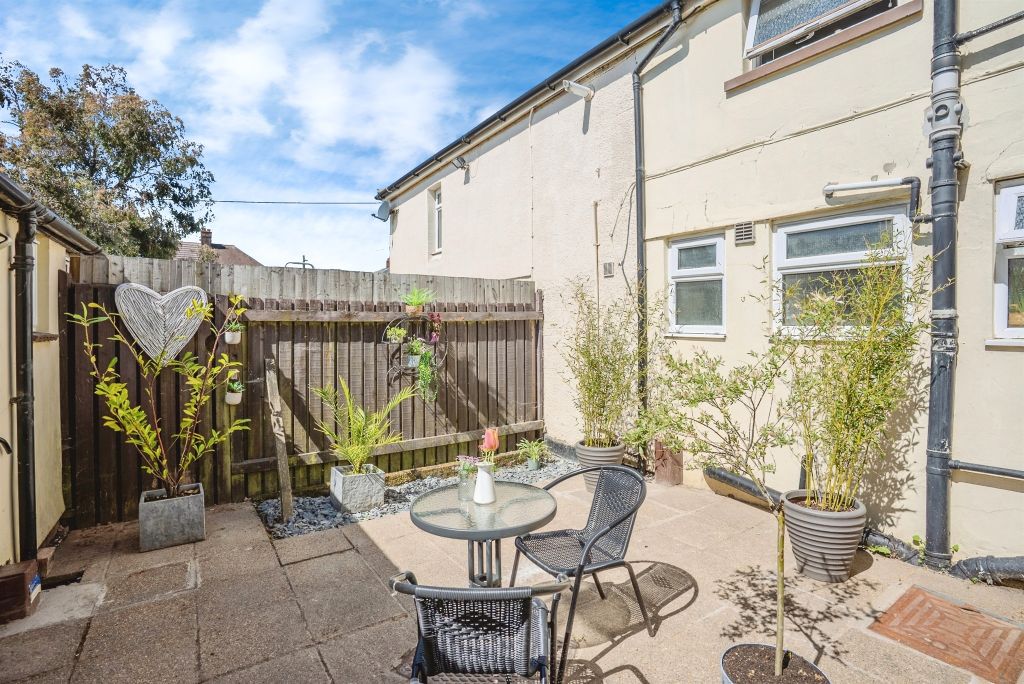 Property photo 3 of 17