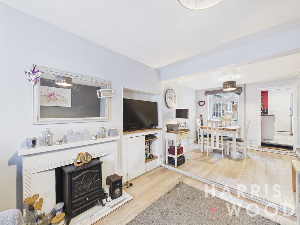 Property photo 3 of 17 4861444