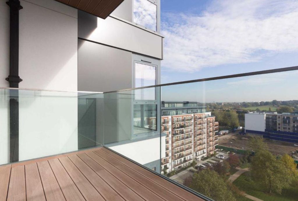Property photo 1 of 17 Balcony.Jpg