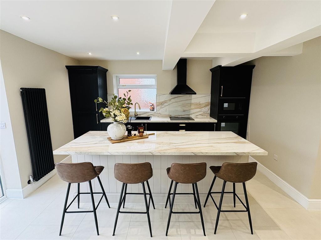 Property photo 3 of 18 Img_4978.Jpg